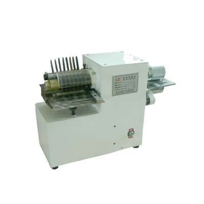 Leather cutting machine, cutting machine, leather strip cutting machine